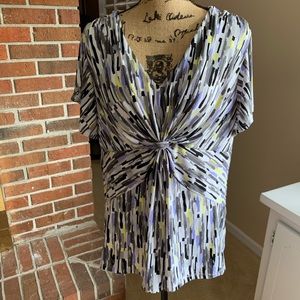 Daisy Fuentes Knot Front Top - Size 1X